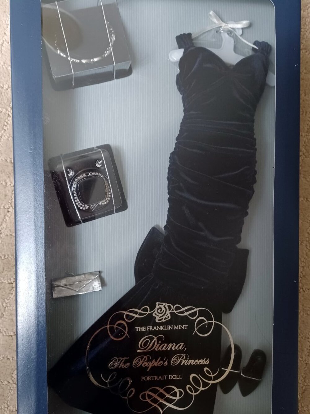 Princess Diana Franklin Mint Doll Midnight Navy Blue Velvet Gown COA - NRFB